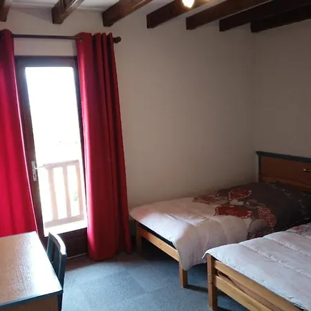 Restaurant Le Traineau 호텔 2*